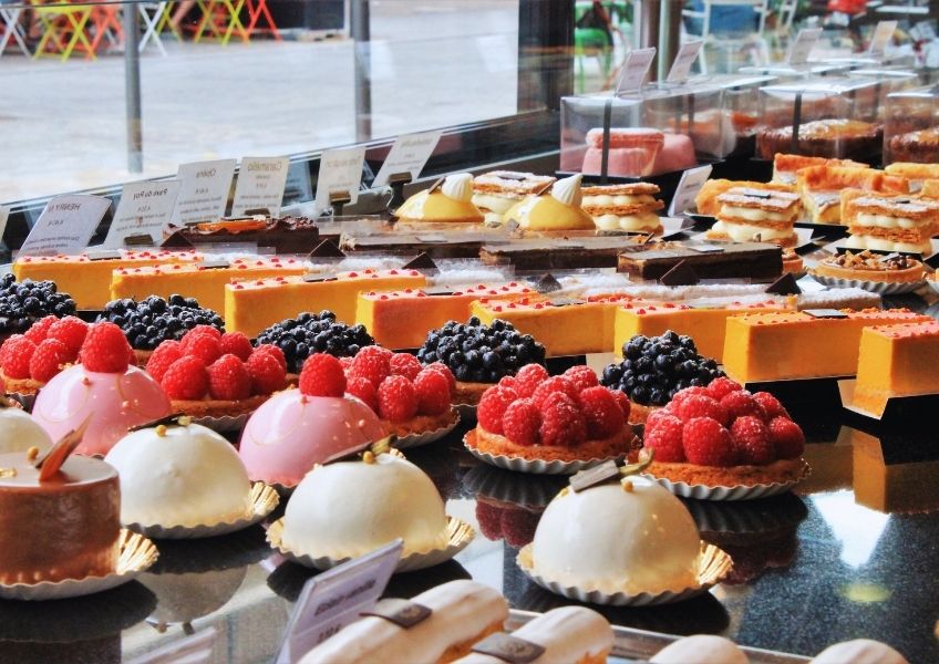 Pastane ve Tatlıcılarda Tatların Dijitaldeki Gücü: Sosyal Medya Stratejileri